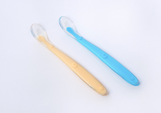 �ˌ����z����