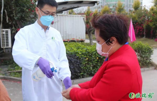 �W���@���F��ʽ�͹�  �_���󼪣���ͬ�����ߡ�