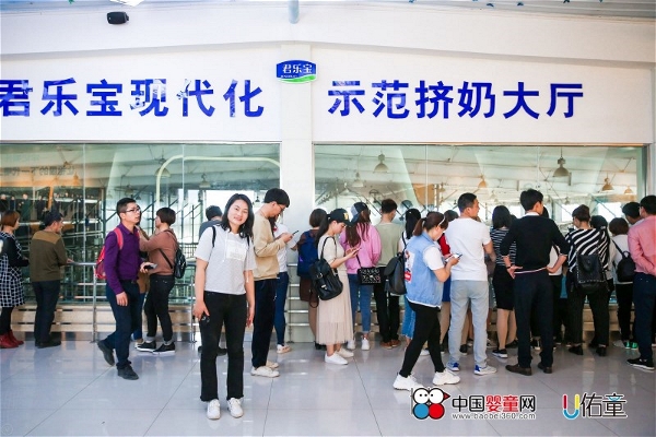 �{�����̌WԺ���������M������